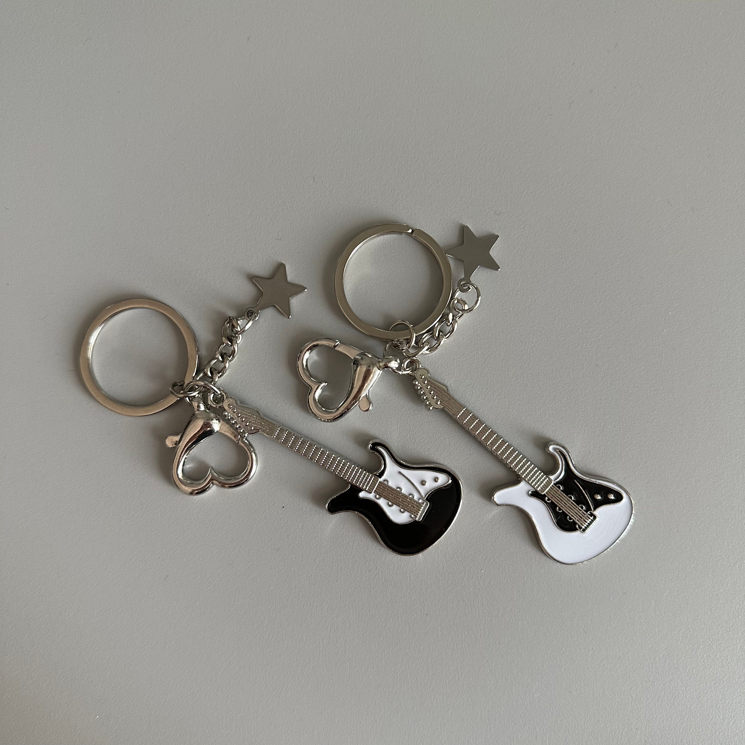 MATCHING GUITAR KEYCHAINS - ICHIGOODESIGN