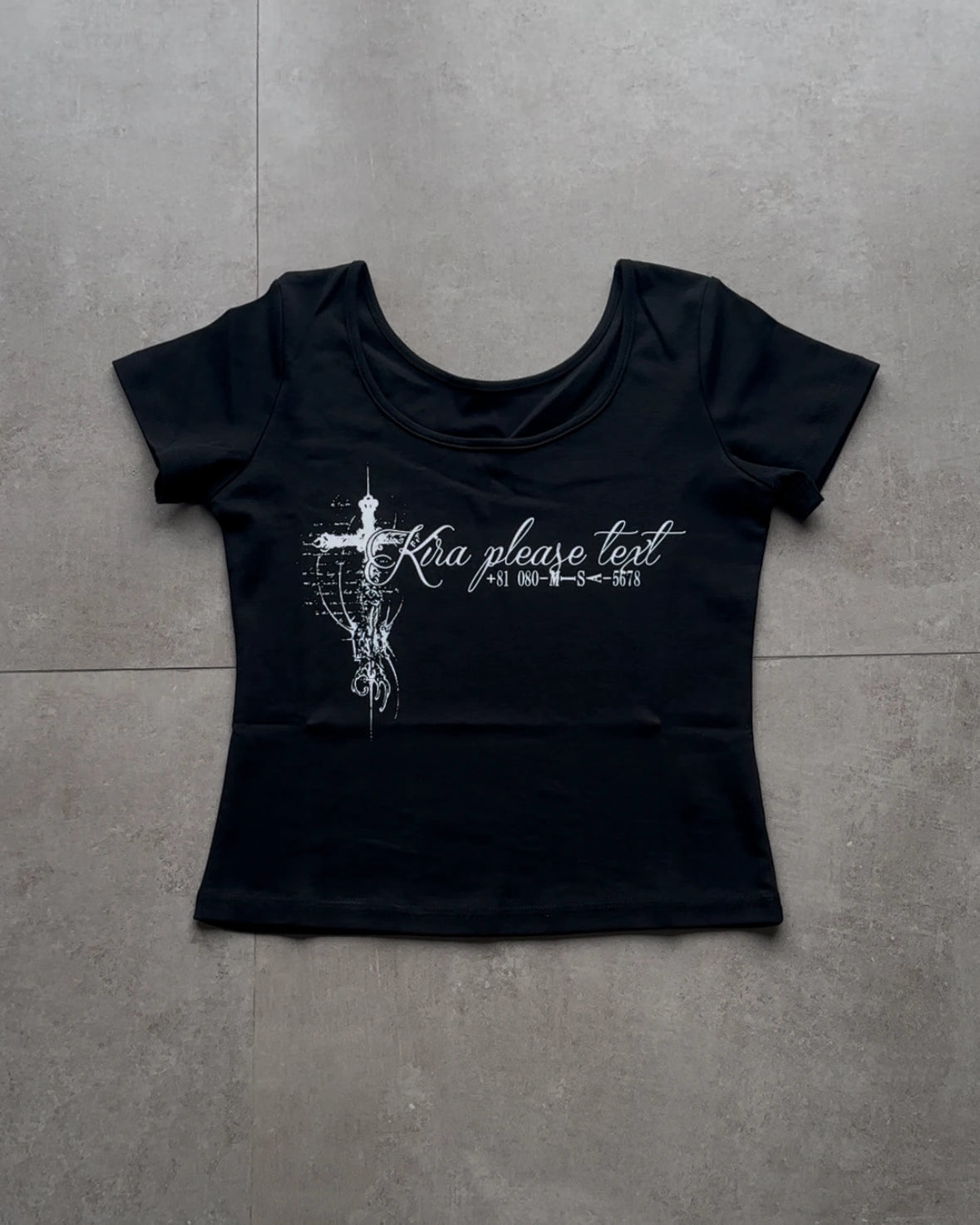 KIRA, TEXT ME! CROP TEE - ICHIGOODESIGN